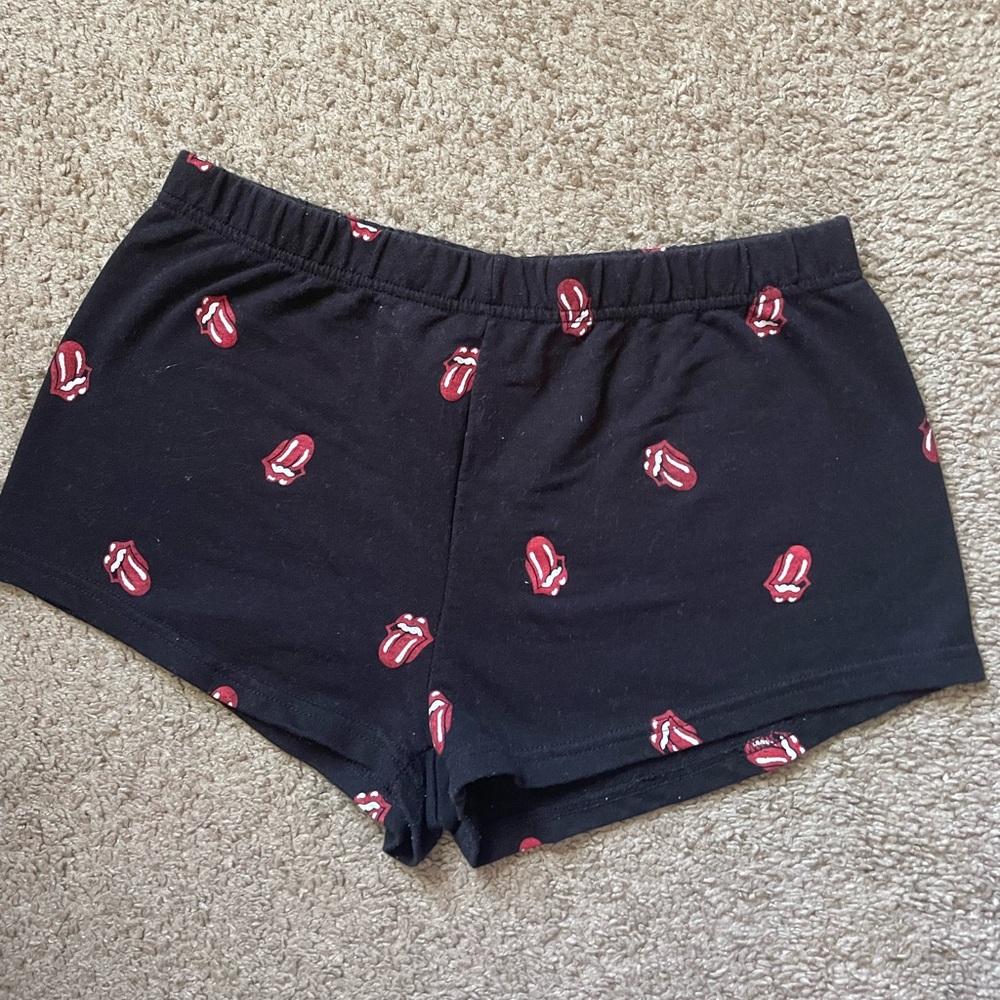 Black and red rolling stones lip pajama shorts size medium